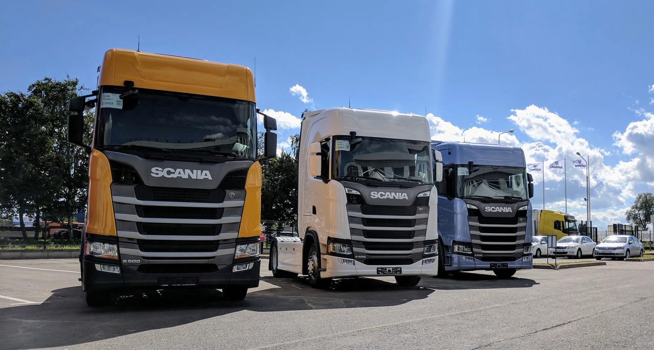 Новейший седельный тягач Scania обрел первых владельцев в России
