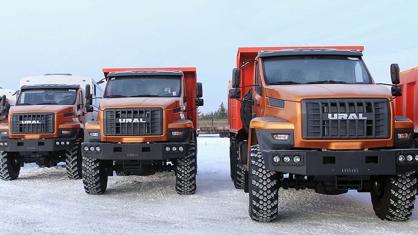 грузовики Урал