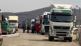 грузовики граница с Китаем