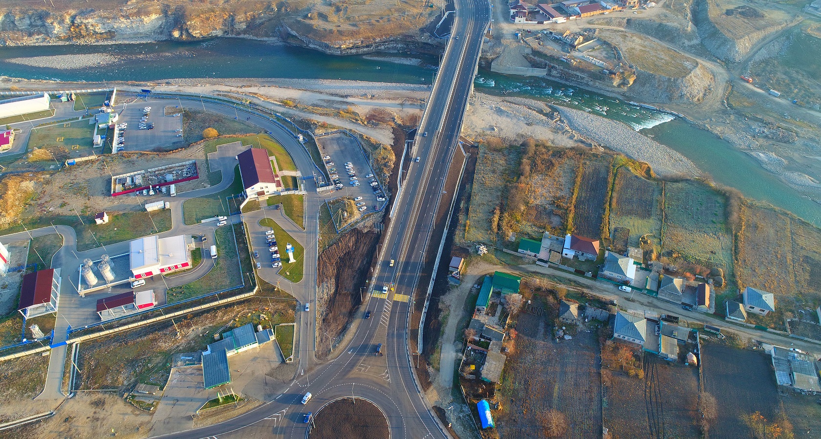 В Карачаево-Черкесии открыт новый мост через реку Кубань