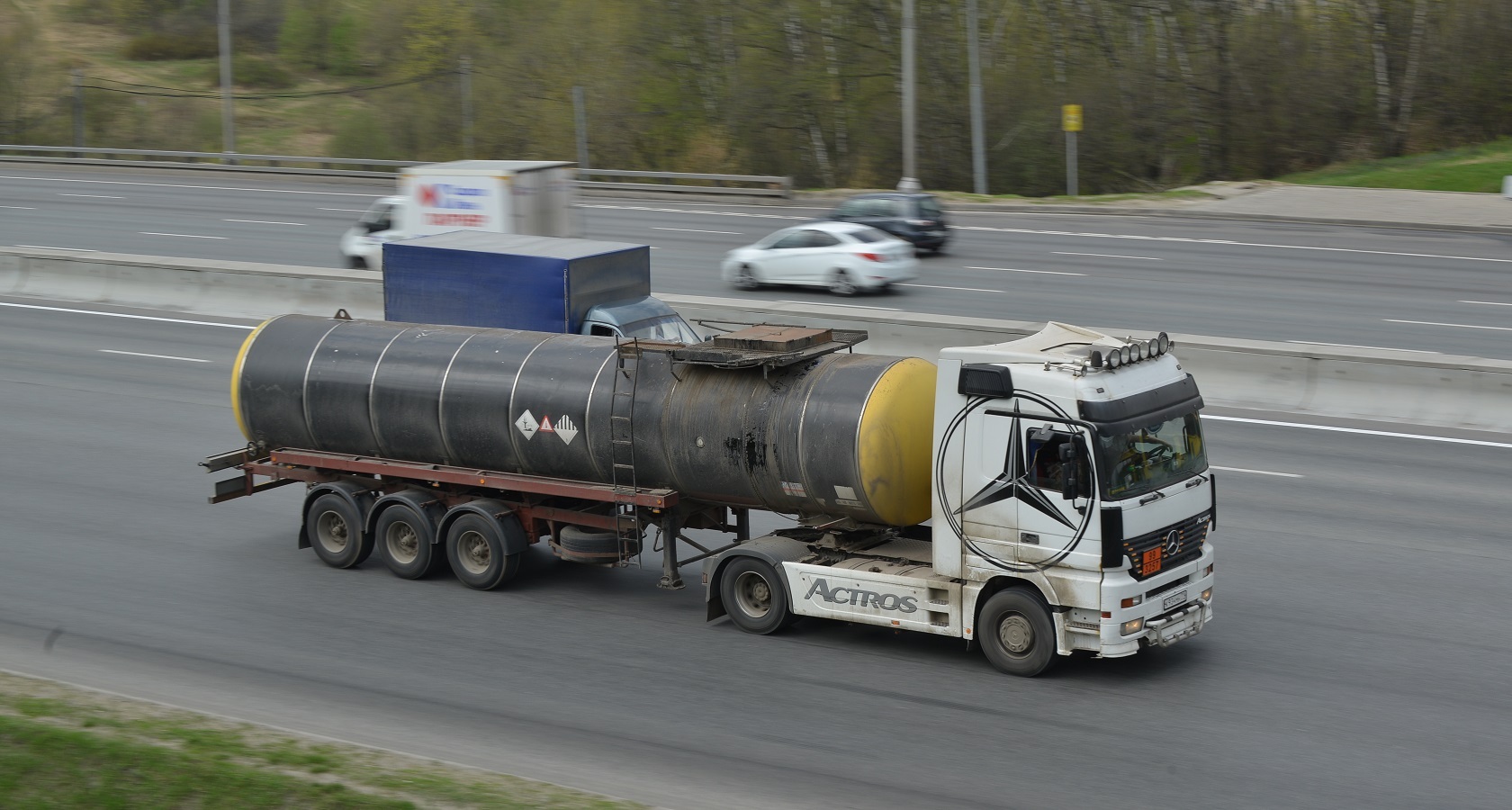 Российские перевозчики опасных грузов обратились к властям